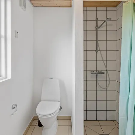 펜션 Beautiful In Idestrup With Kitchen