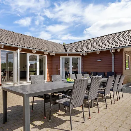 Casa de Férias Beautiful In Idestrup With Kitchen