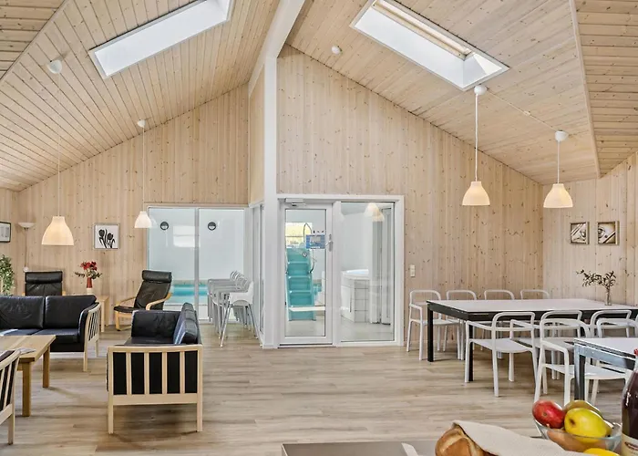 Beautiful In Idestrup With Kitchen Casa de Férias Bøtø By