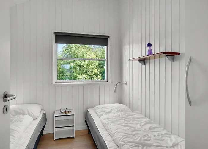 Casa de Férias Beautiful In Idestrup With Kitchen