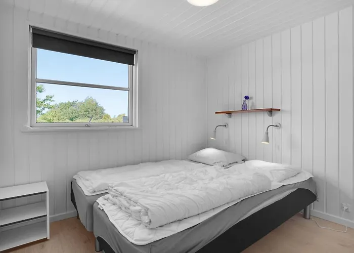 Casa de Férias Beautiful In Idestrup With Kitchen