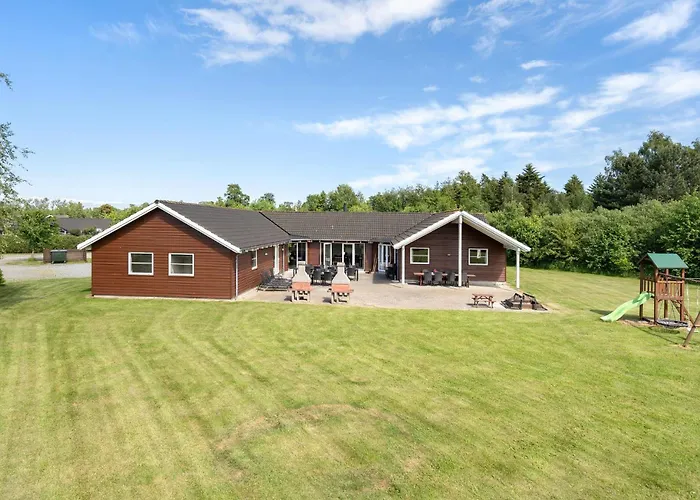 Casa de Férias Beautiful In Idestrup With Kitchen Bøtø By